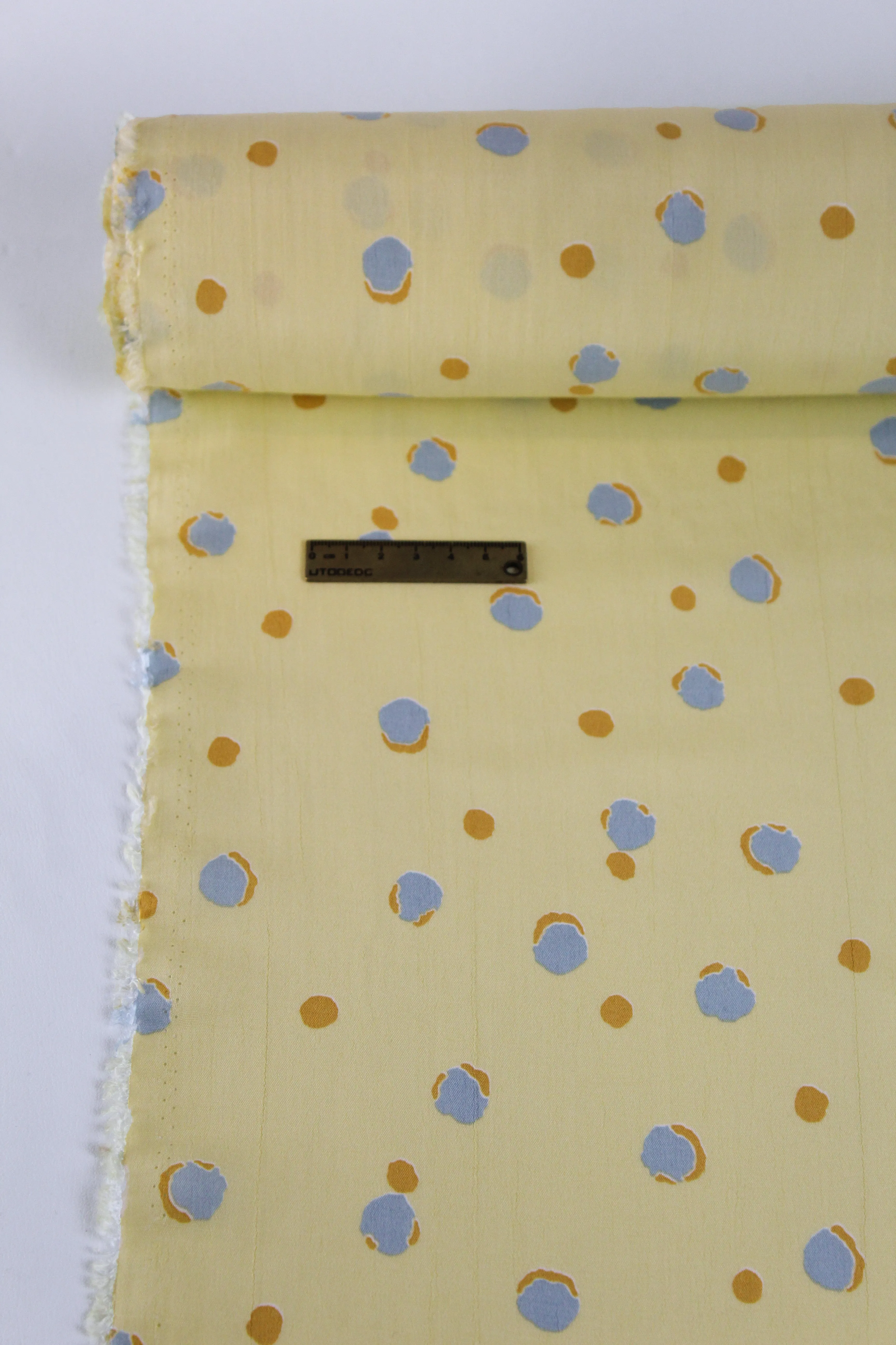 Pebbles - Printed Viscose | Banana